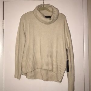 NWT Rachel Zoe Cream turtle neck sweater